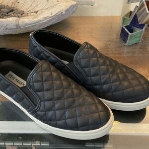 STEVE MADDEN ECENTRCQ SLIP-ON SNEAKS 10m